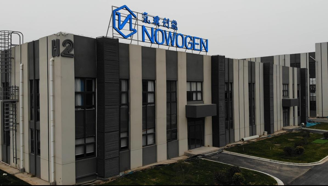 102015619332.png 640 (2).png