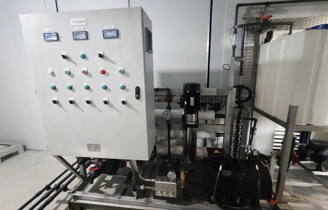 100432351822.jpg 640 (2).jpg