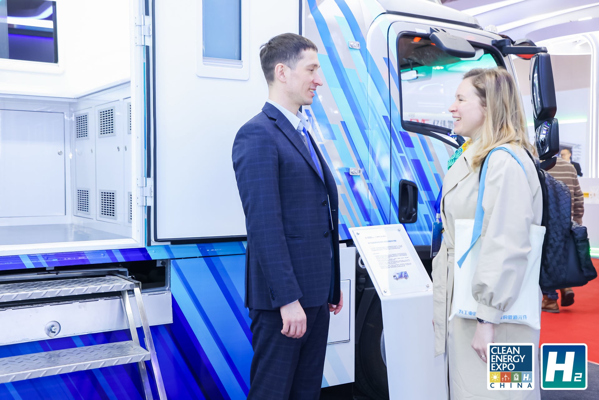 151636814445.jpg c072bbe5-cf86-4037-9b6d-7bf0c7c5982c.jpg