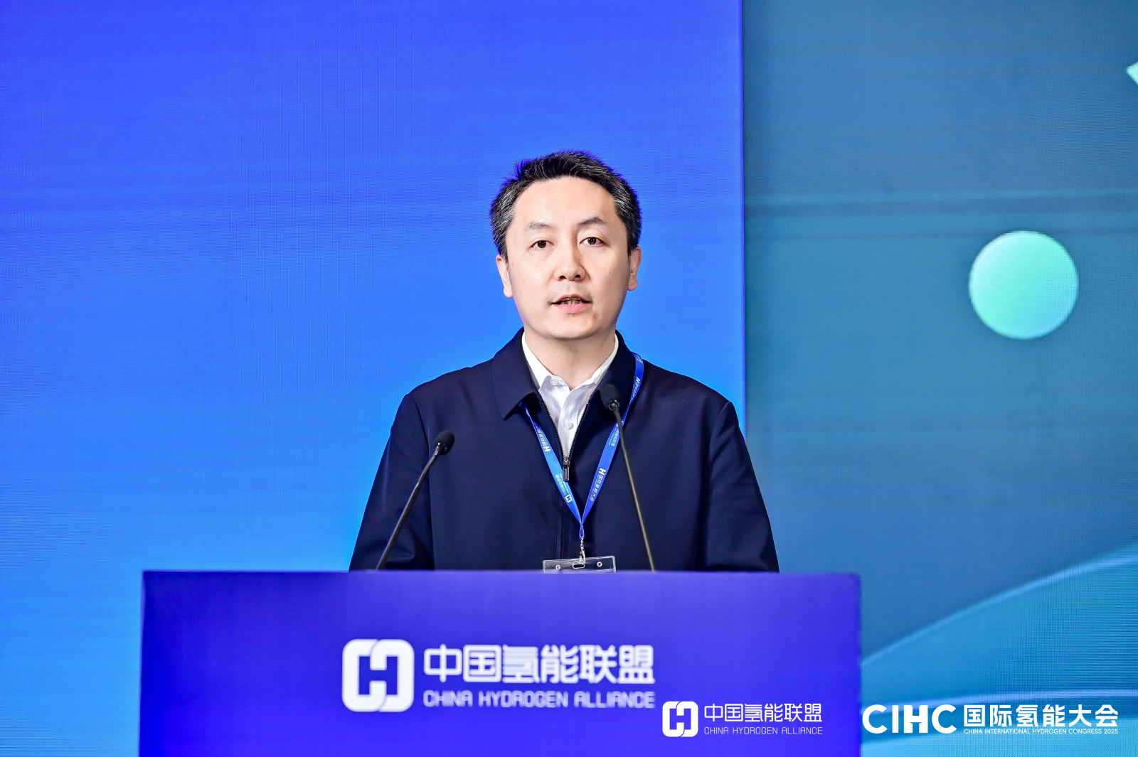 孙迪  北京市大兴区经济和信息化局副局长