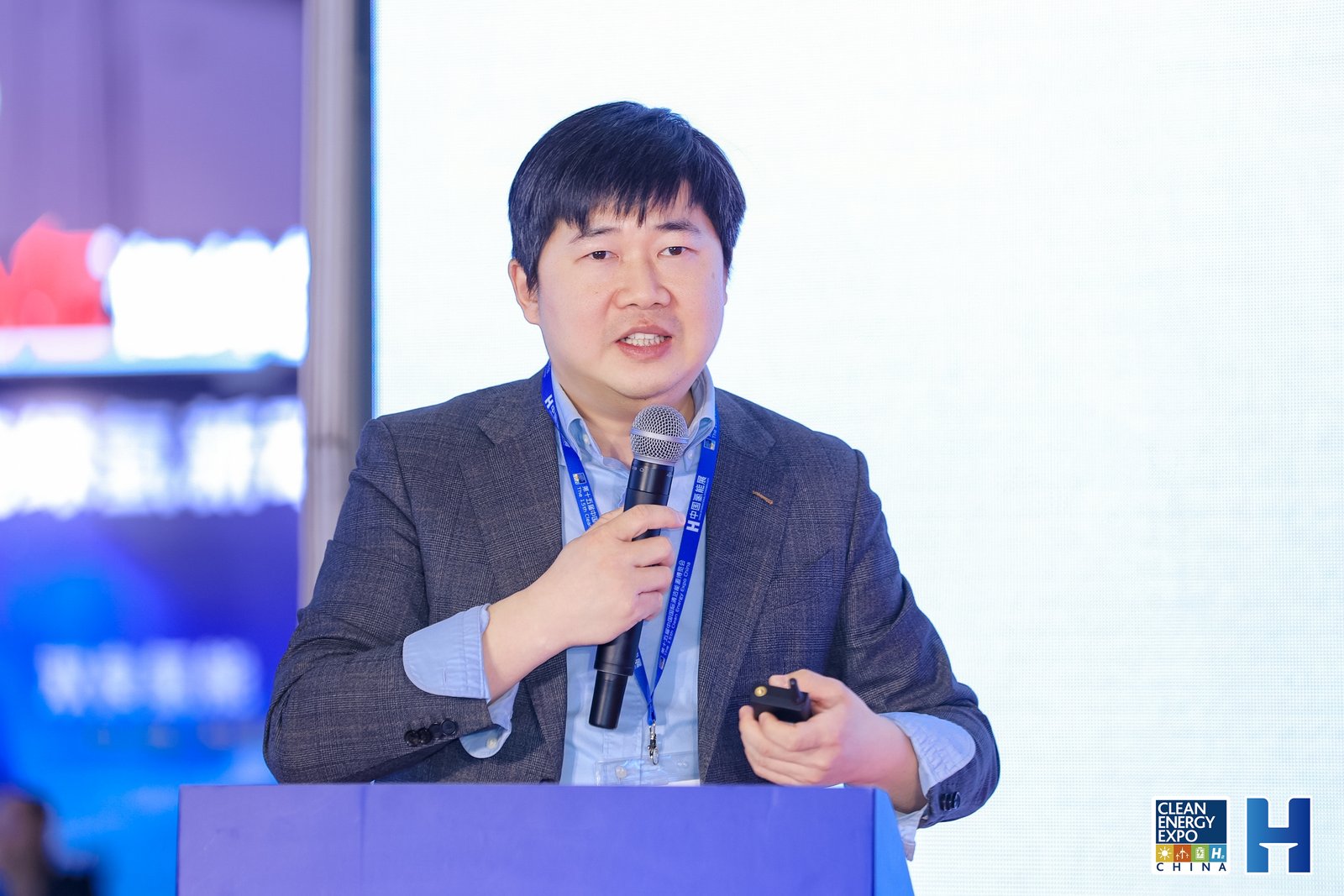 梁聪  江苏氢导智能装备有限公司副总经理