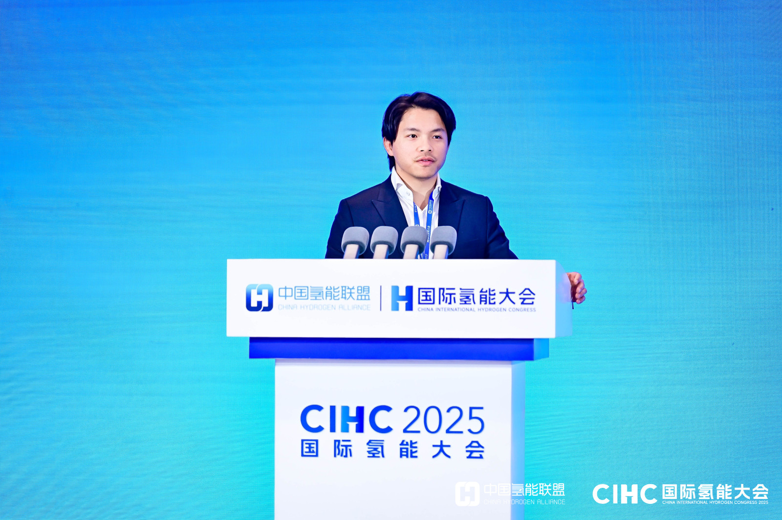 Minh Khoi Le   睿咨得能源全球氢能研究负责人、副总裁