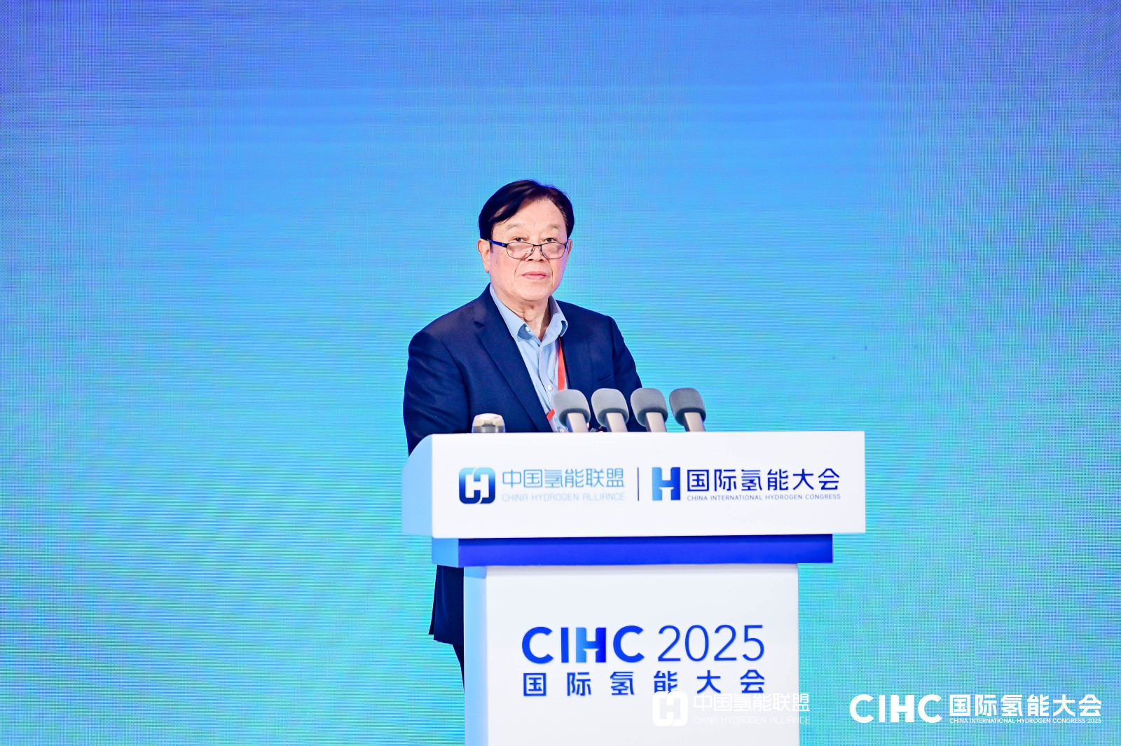 于勇  中国工程院院士，中国工程院原副院长，中国氢能联盟战略指导委员会常务副主任